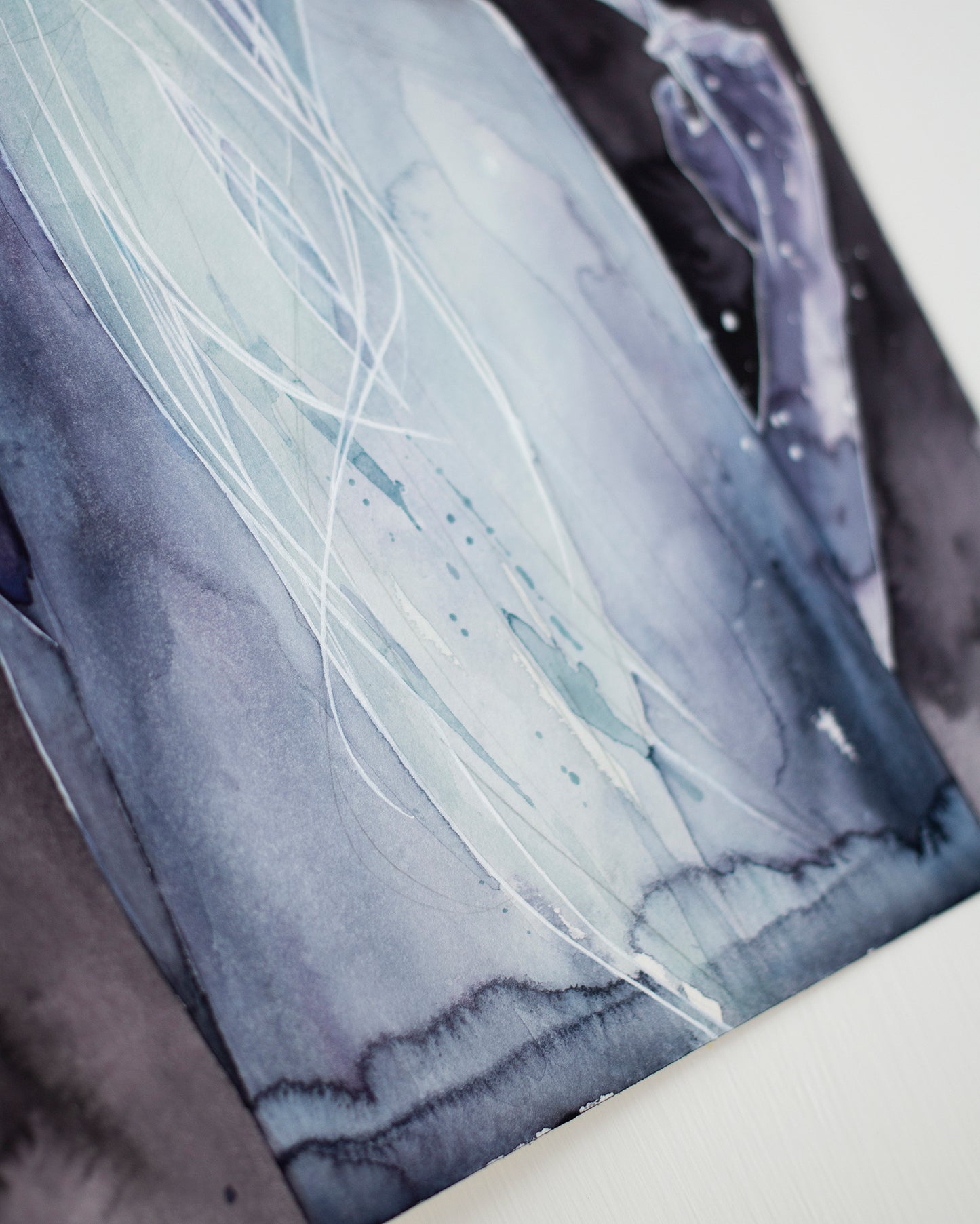 Shining in the dark (30x40 cm) 2023