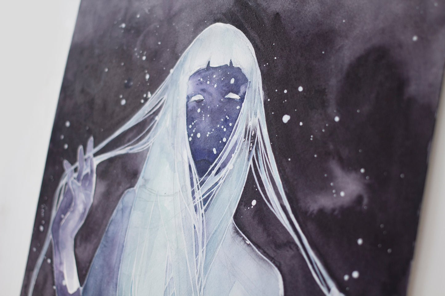 Shining in the dark (30x40 cm) 2023